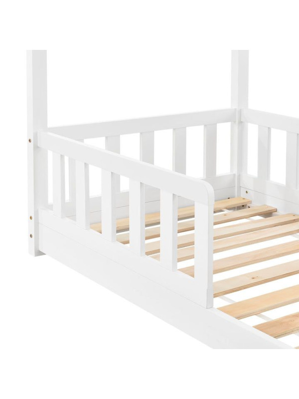 Detská posteľ 80×160 cm s roštom a ochrannou zábranou