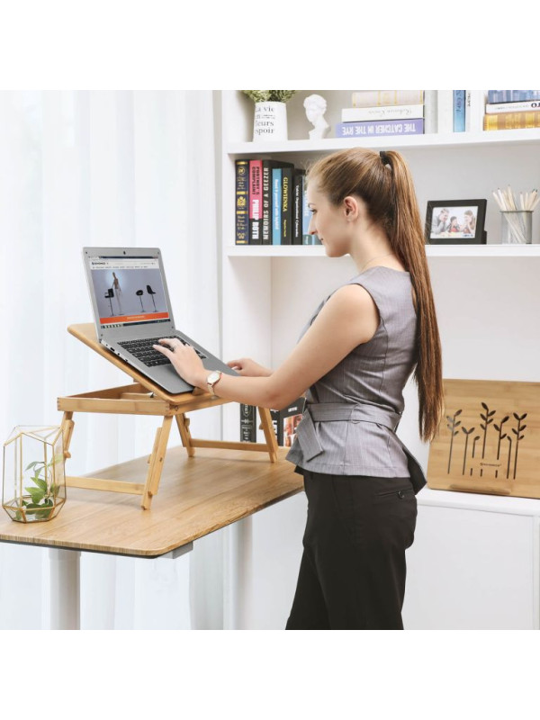 Bambusový skladací stolík na notebook s nastaviteľnou výškou